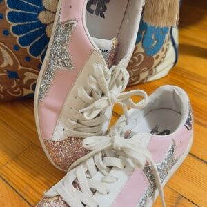 LOLA Cruz Glitter Sneakers Pink Star, Size 6
